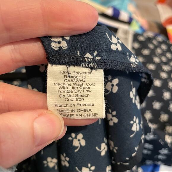 Ulla Johnson Vasia Black Ditsy Floral Lace Plunge Blouse Womens XS Top Shirt - Picture 8 of 8